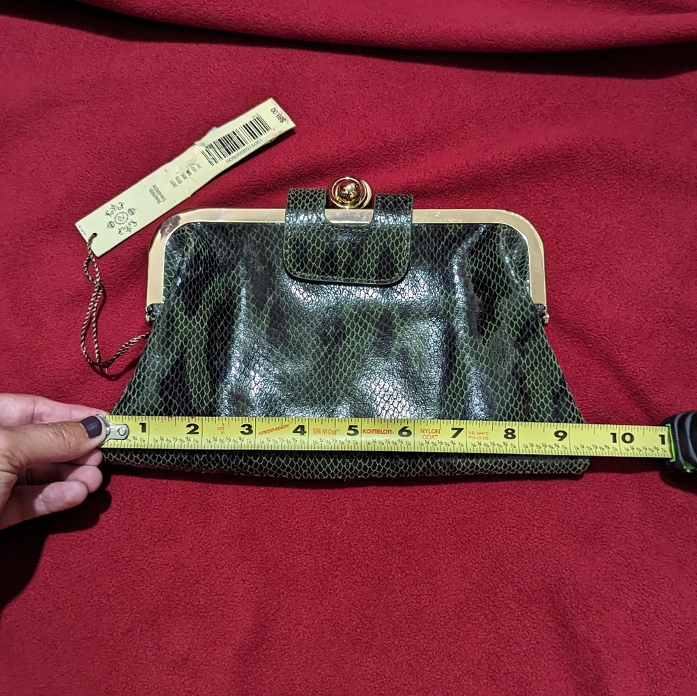 Kate Landry Coin Closure Clutch Snakeskin Animal Print Green Gold HTF NWT - Picture 3 of 8
